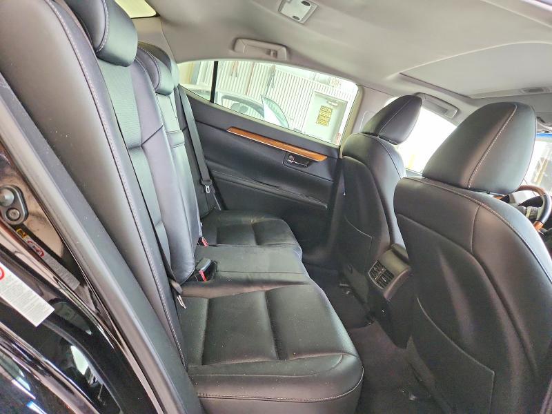 2015 Lexus ES 300H
