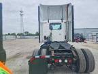 2015 Kenworth T680 Semi Truck