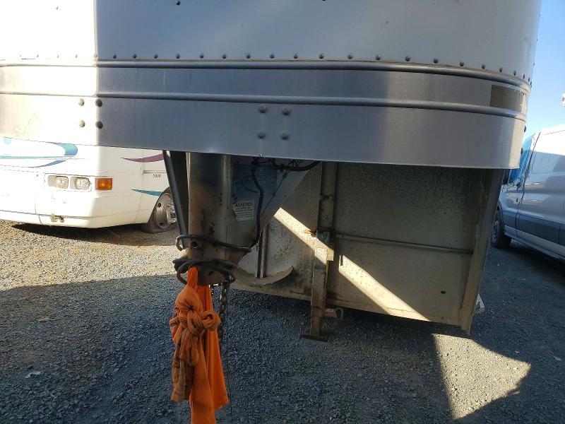 2003 Exxiss Aluminum Horse Trailer