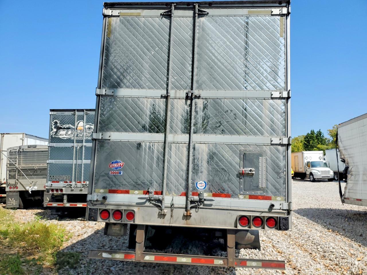 2016 Utility VS2RA Refrigerated Van Trailer