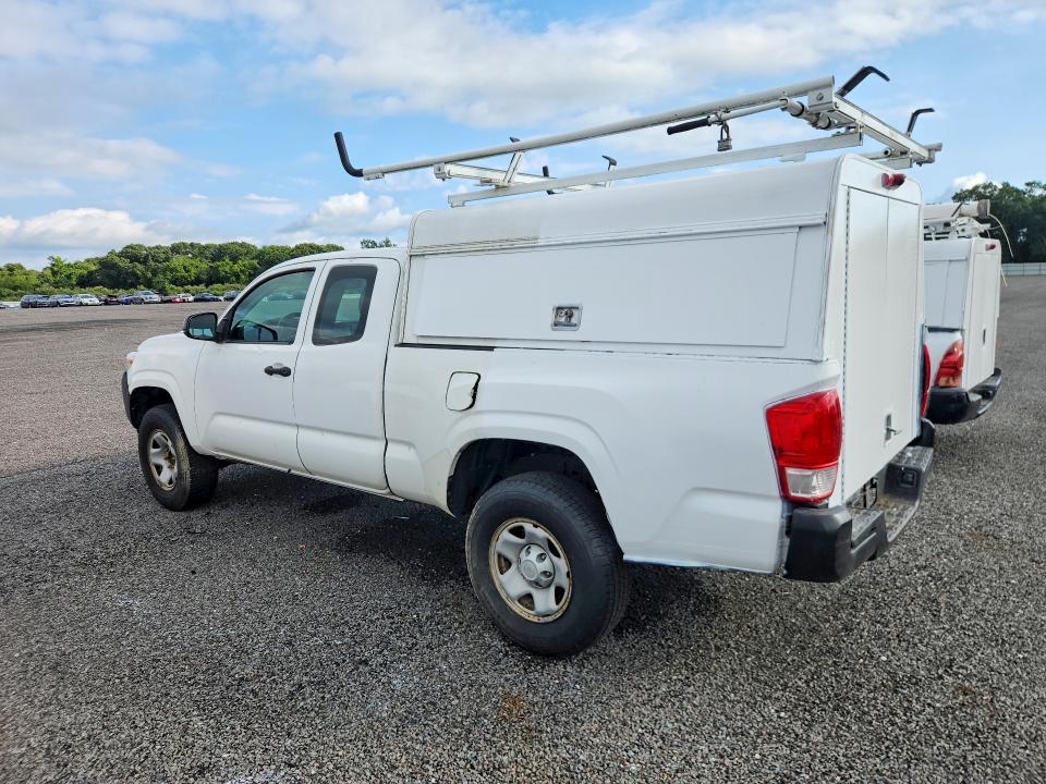 2016 Toyota Tacoma SR