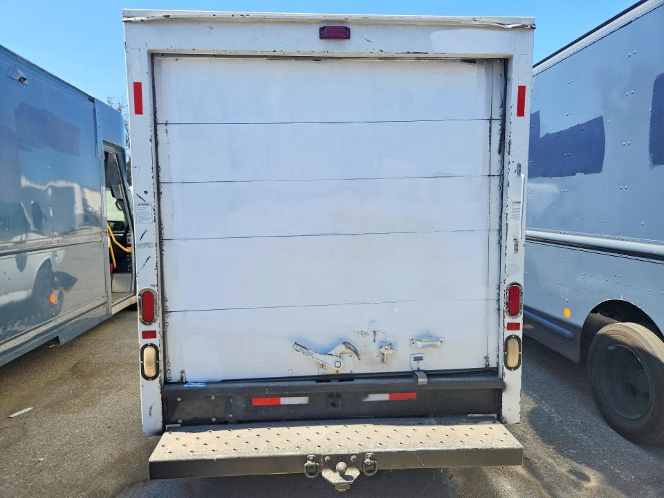 2008 GMC Savana BOX Truck