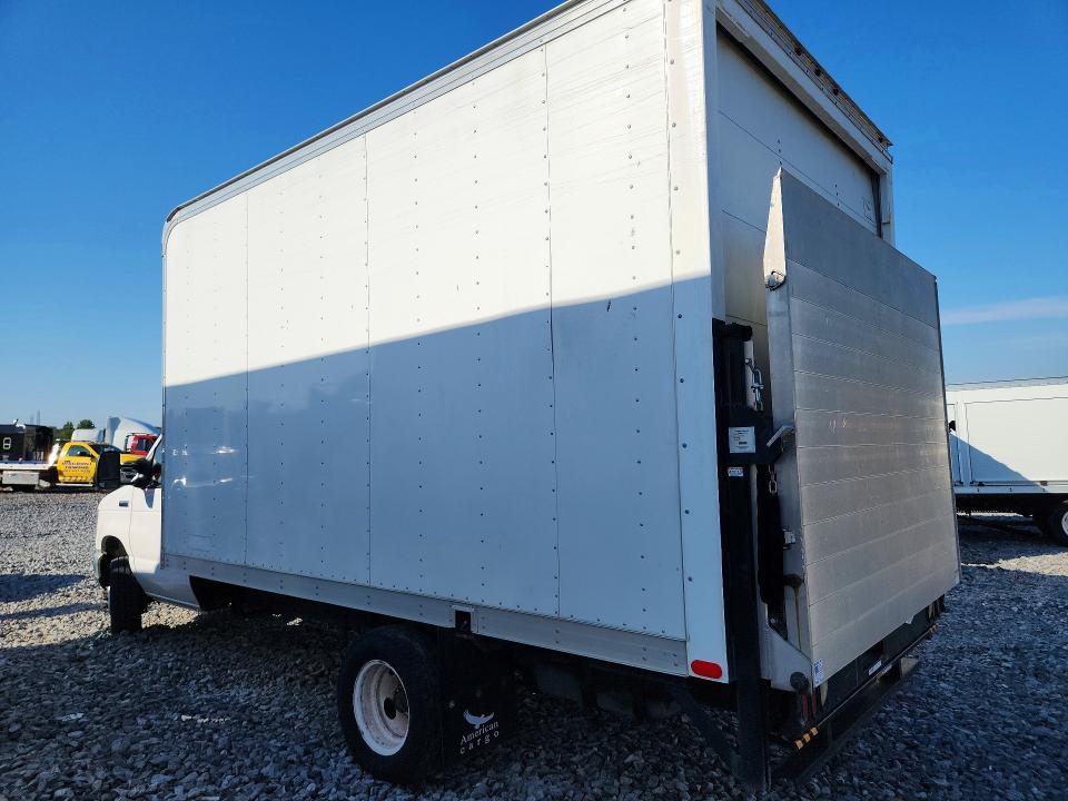 2017 Ford E450 BOX Truck