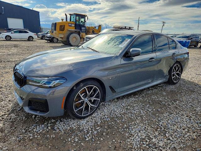 2022 BMW 530Xe