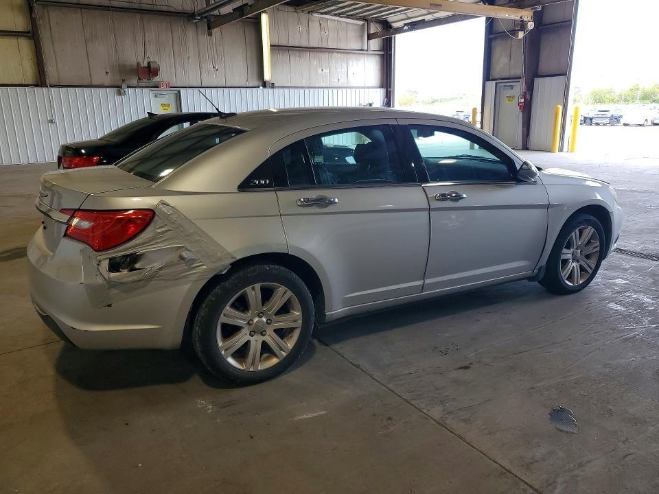 2012 Chrysler 200 Touring
