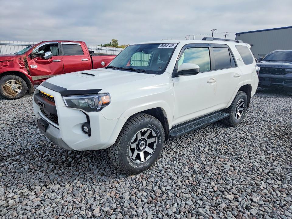 2021 Toyota 4Runner TRD Off-ROAD
