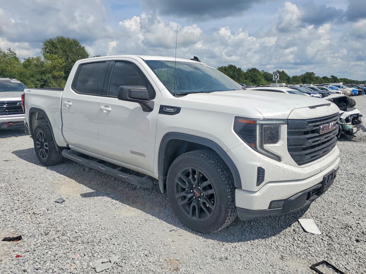 2026 GMC Sierra K1500 Elevation