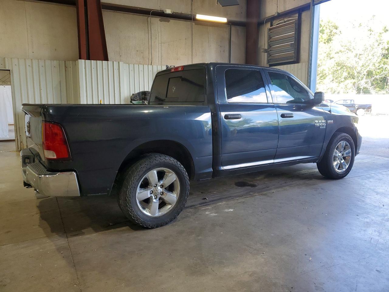 2019 Dodge RAM 1500 Classic SLT