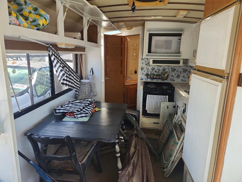 1992 Oshkosh Motor Truck Co. Chassis M Line Motor Home