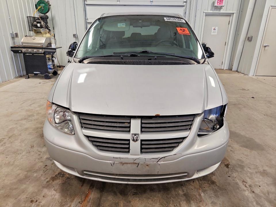 2006 Dodge Grand Caravan SE