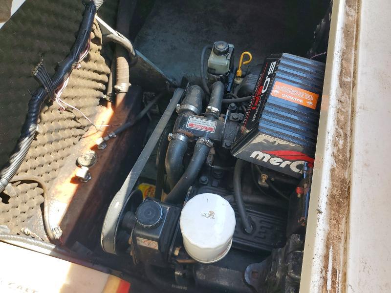 1998 Sea Ray Cabin-Boat