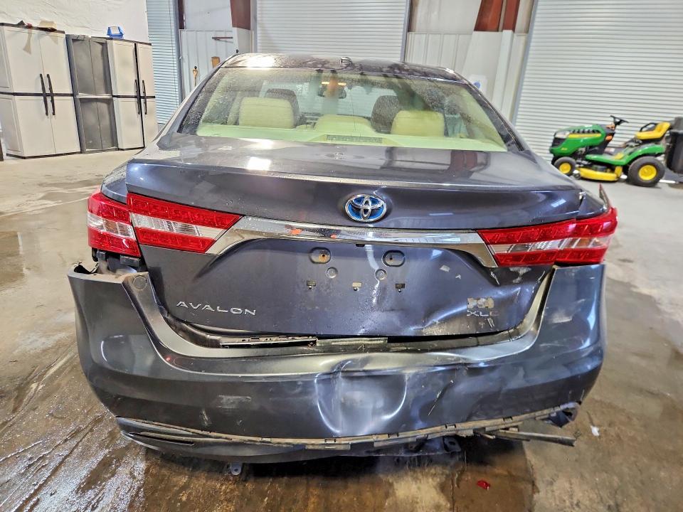 2014 Toyota Avalon Hybrid XLE Touring