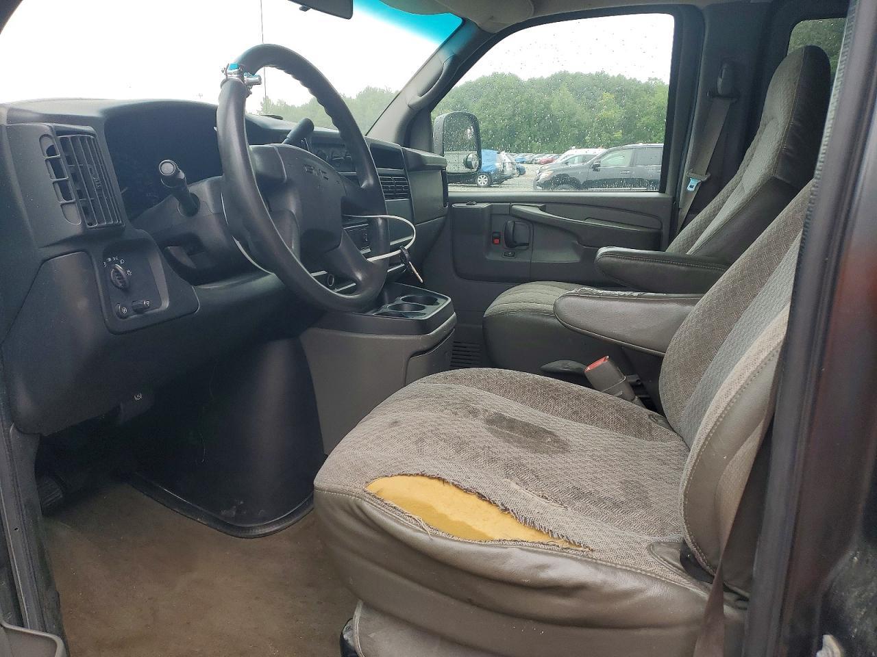 2005 GMC Savana G3500