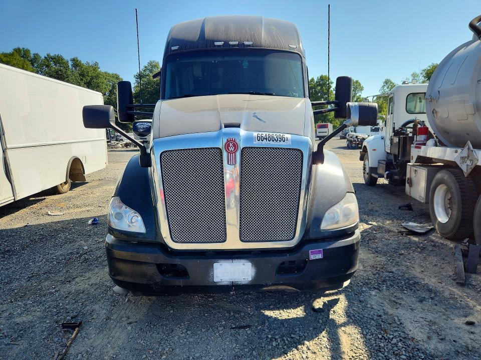 2022 Kenworth Constructi-Semi Truck