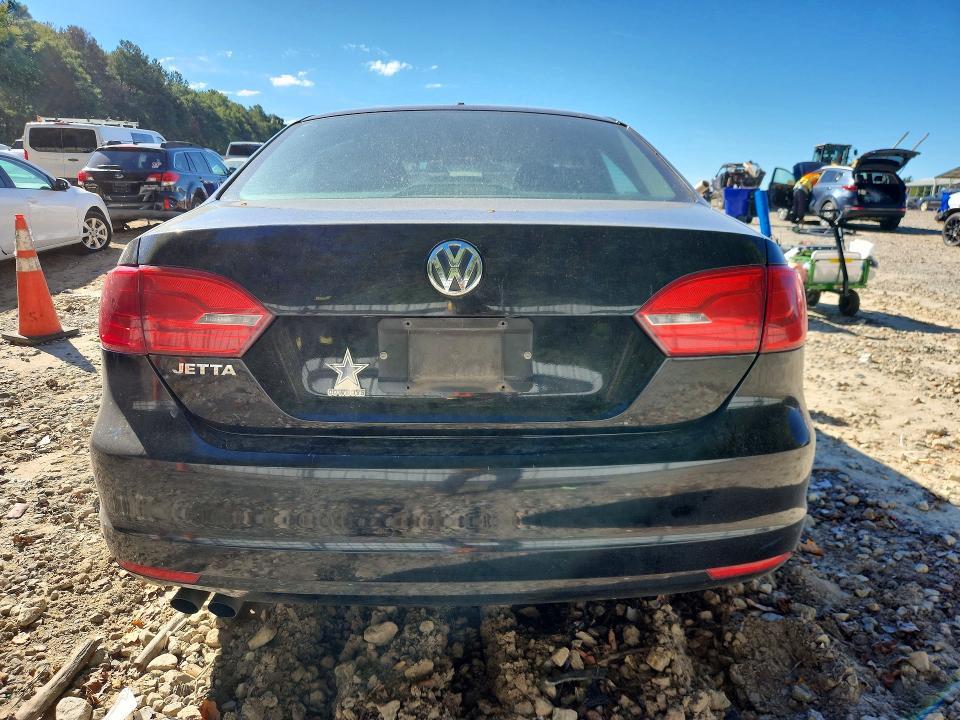 2011 Volkswagen Jetta Base