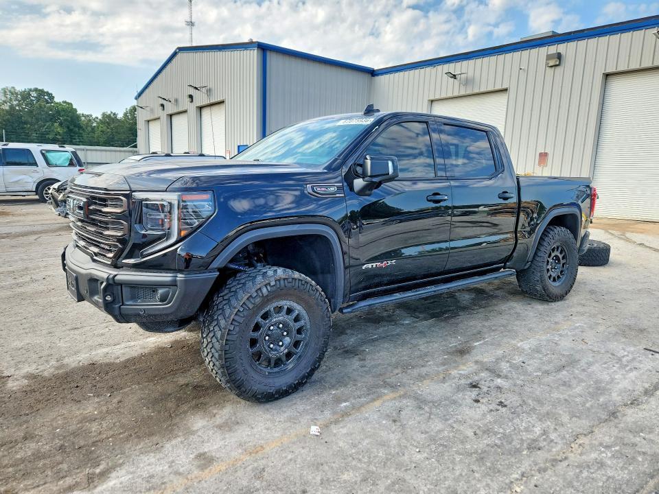 2024 GMC Sierra K1500 AT4X