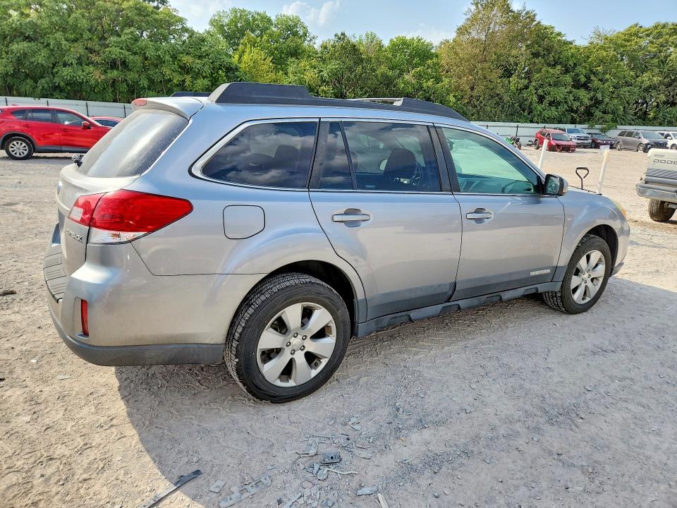 2010 Subaru Outback 2.5i Premium