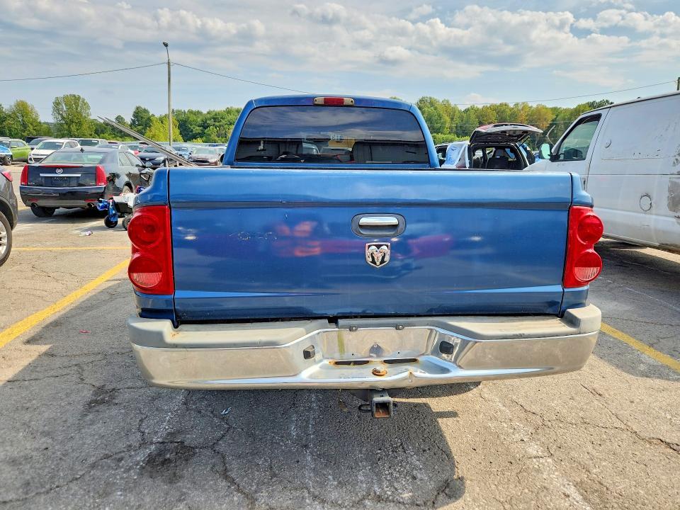 2005 Dodge Dakota Quad Laramie