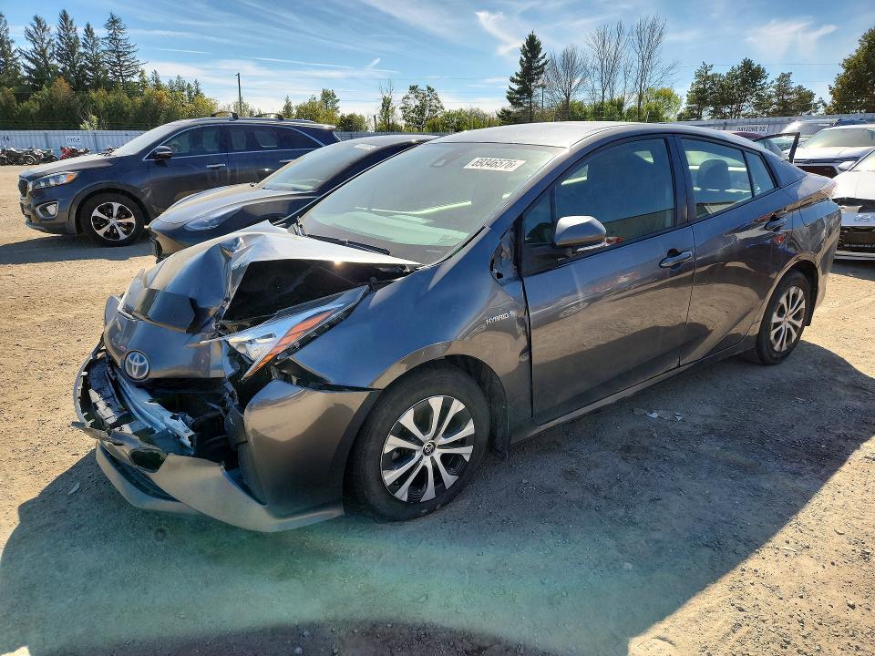2016 Toyota Prius TWO