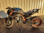 2022 KTM 890 Duke R