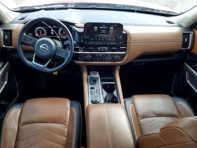 2023 Nissan Pathfinder Platinum