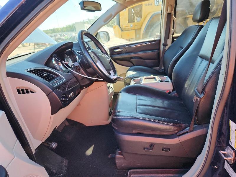 2016 Chrysler Town & Country Touring