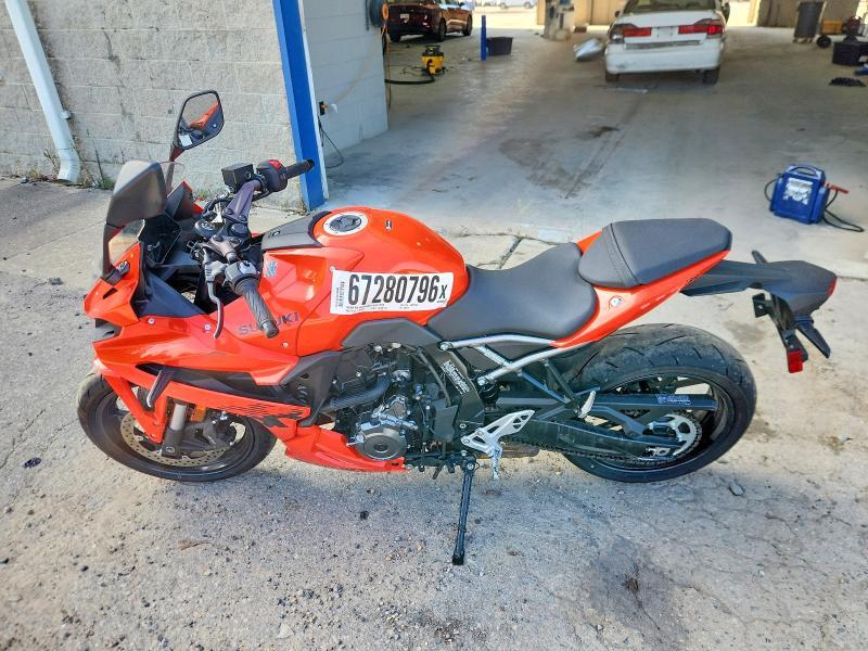 2026 Suzuki GSX800 F