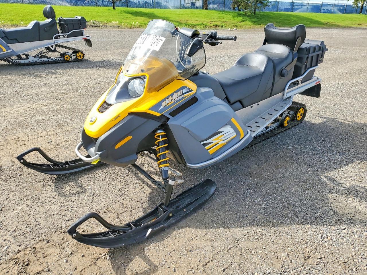 2009 Skidoo Tundra