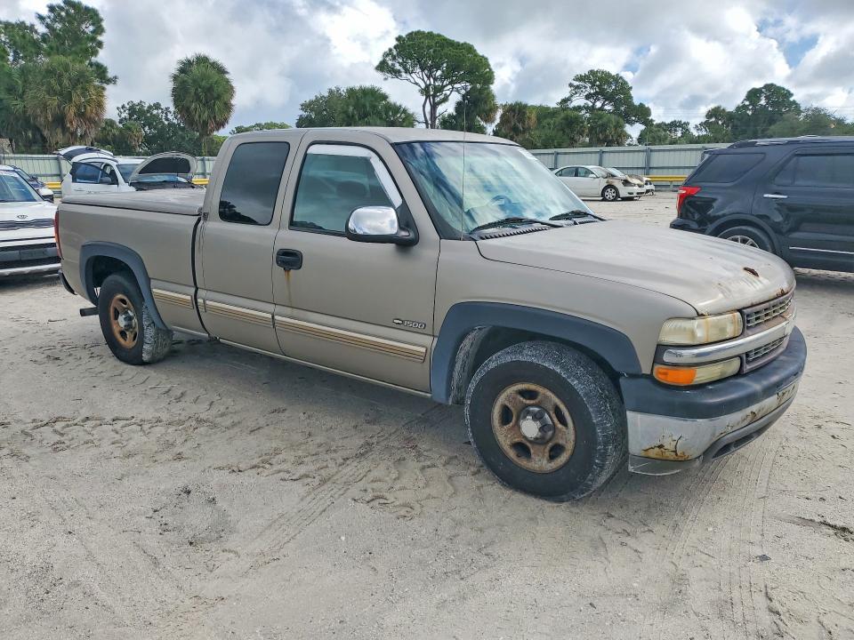 2002 Chevrolet Silverado C1500