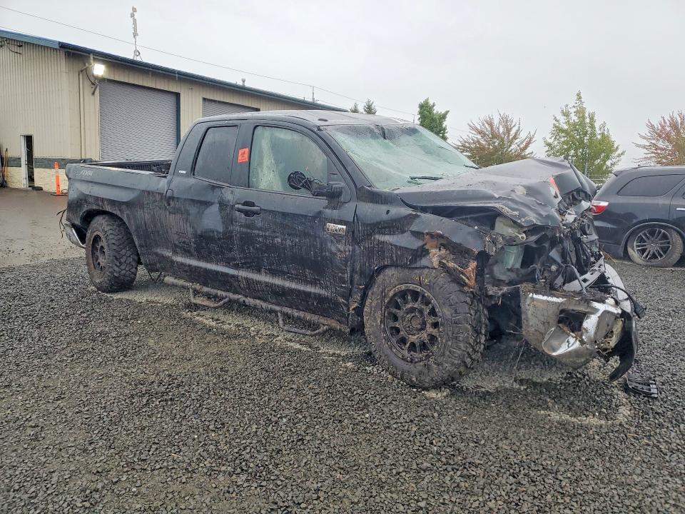 2014 Toyota Tundra SR5