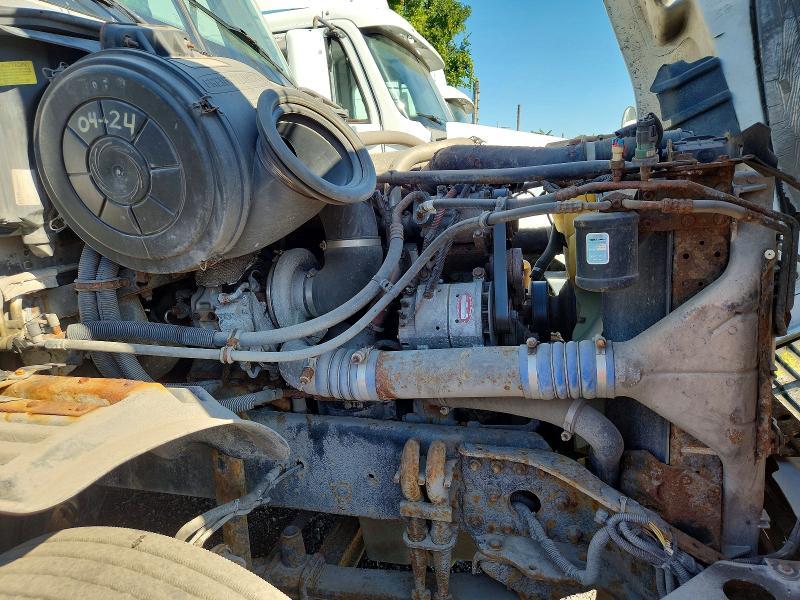 2009 Freightliner CST120 Semi Truck