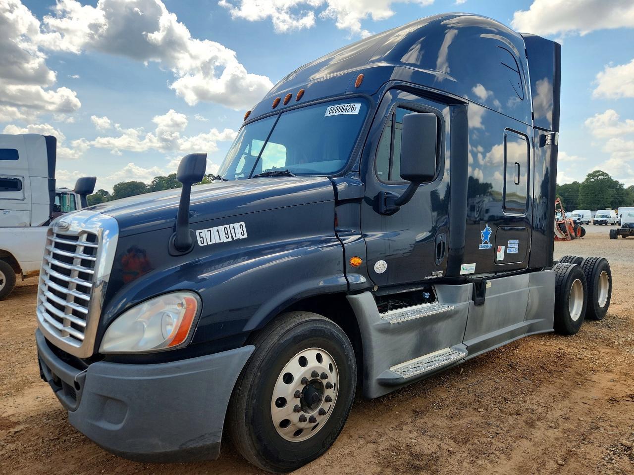 2018 Freightliner Cascadia 125 Semi Truck