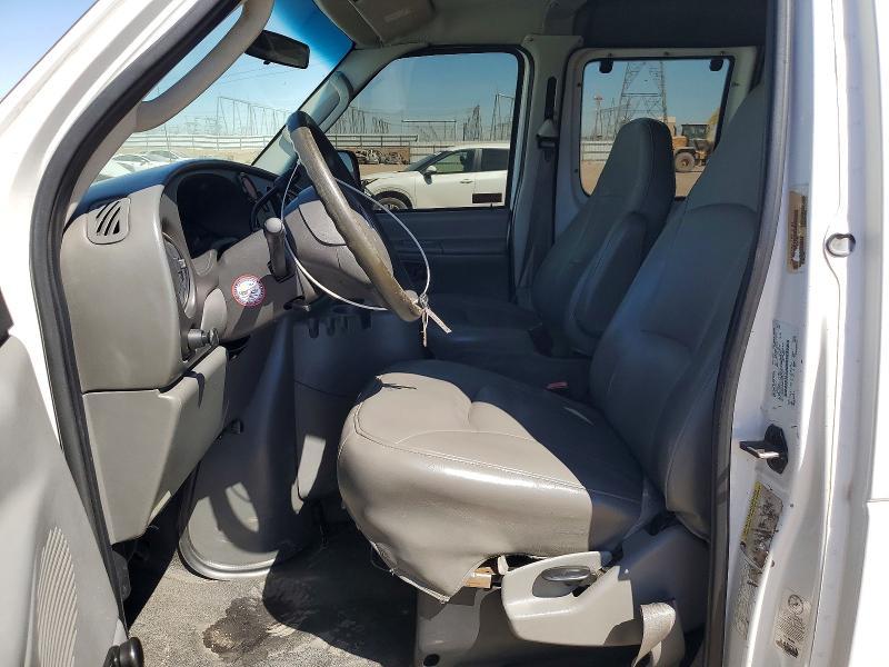 2005 Ford Ecoline E250