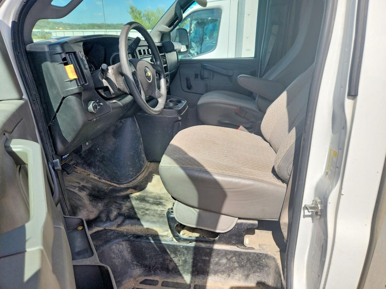 2019 Chevrolet Express Delivery Truck