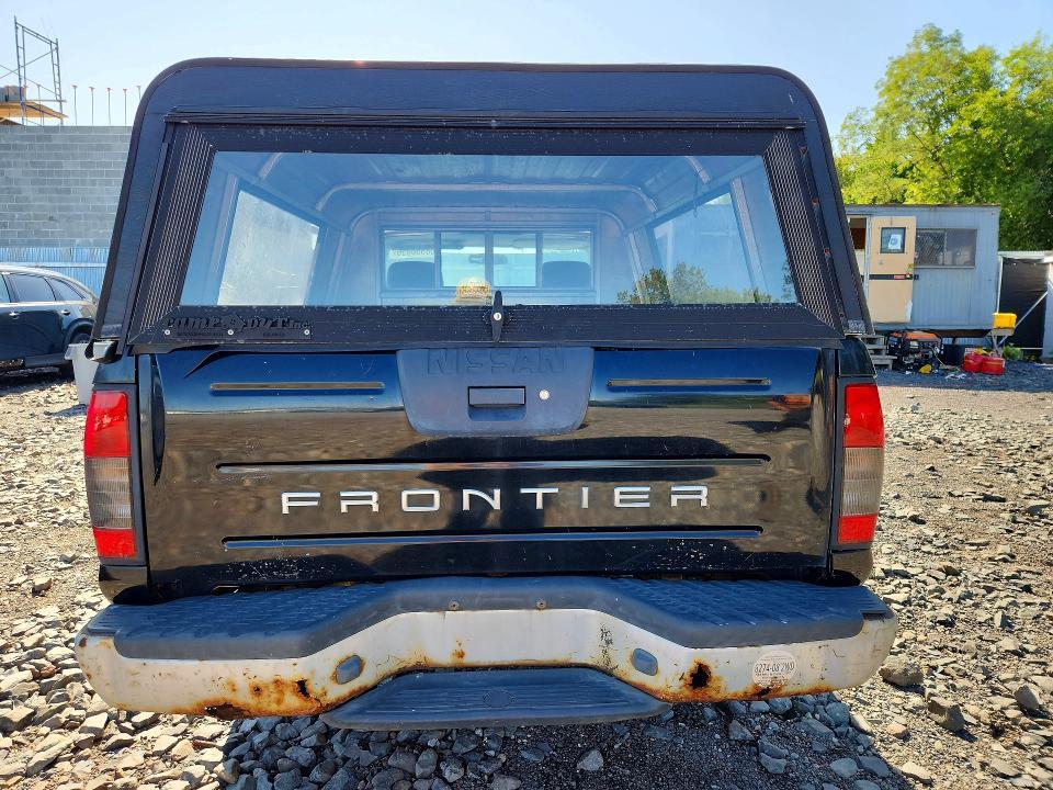 2001 Nissan Frontier XE