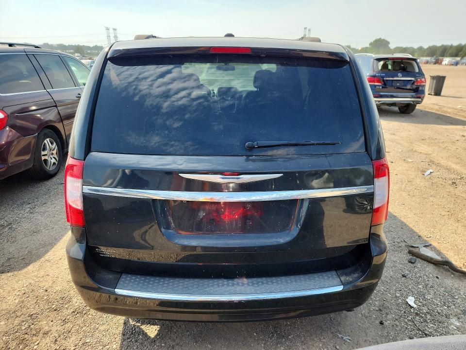 2015 Chrysler Town & Country Touring