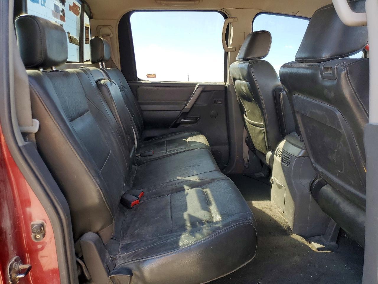 2005 Nissan Titan XE