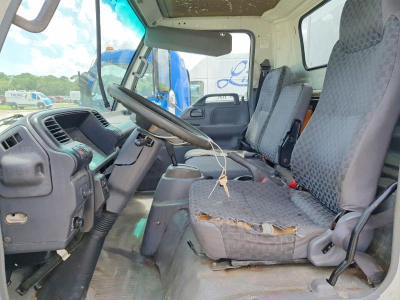 2006 Isuzu NPR BOX Truck