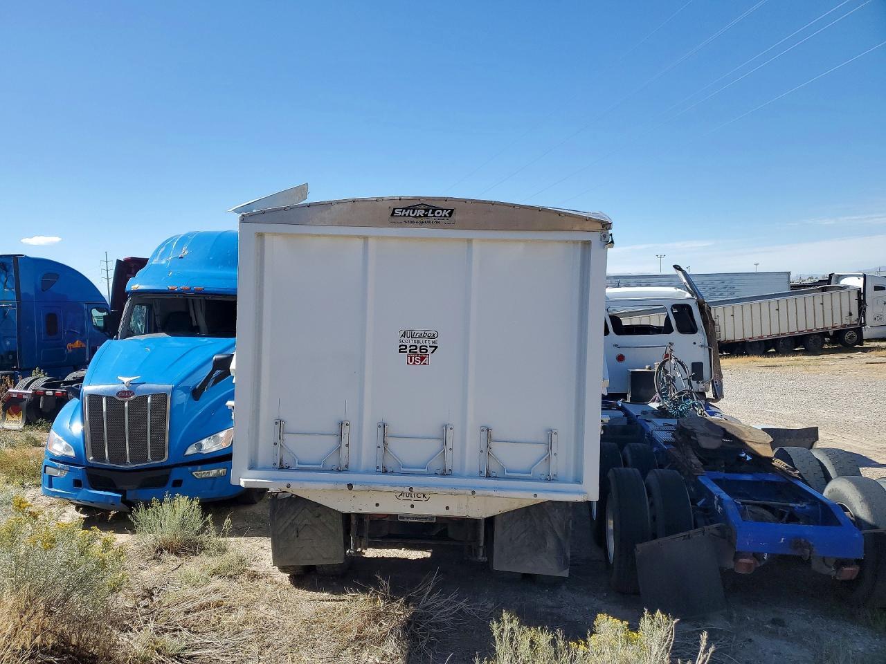 2013 Kenworth T370 Dump Truck