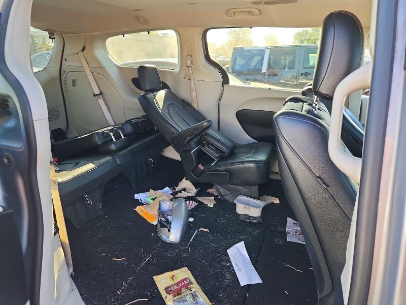 2017 Chrysler Pacifica Touring L Plus