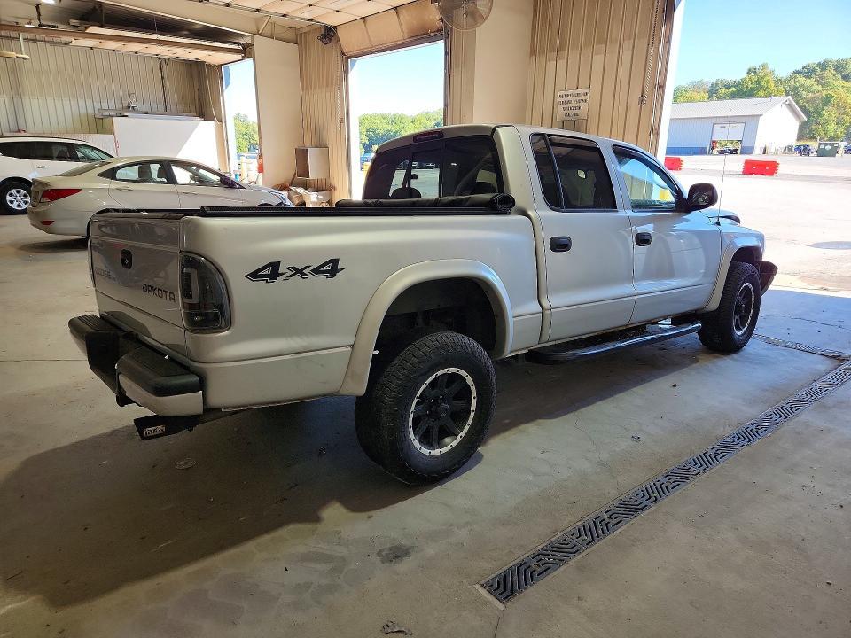 2004 Dodge Dakota Quad Sport