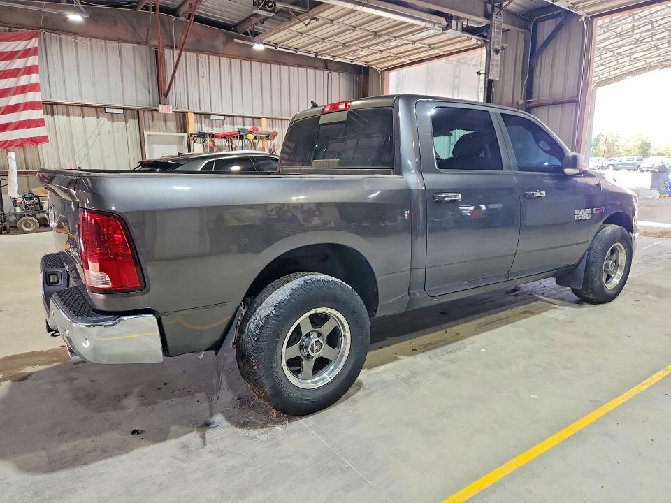 2015 Dodge RAM 1500 SLT