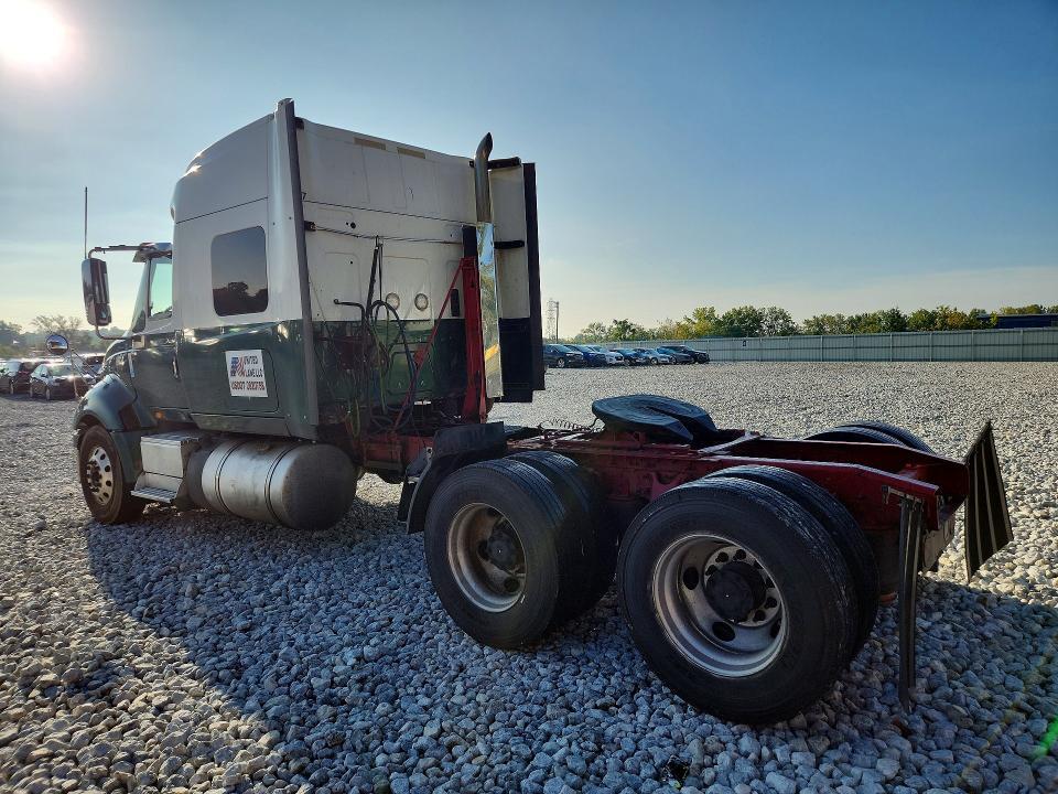 2018 International LF687 Semi Truck