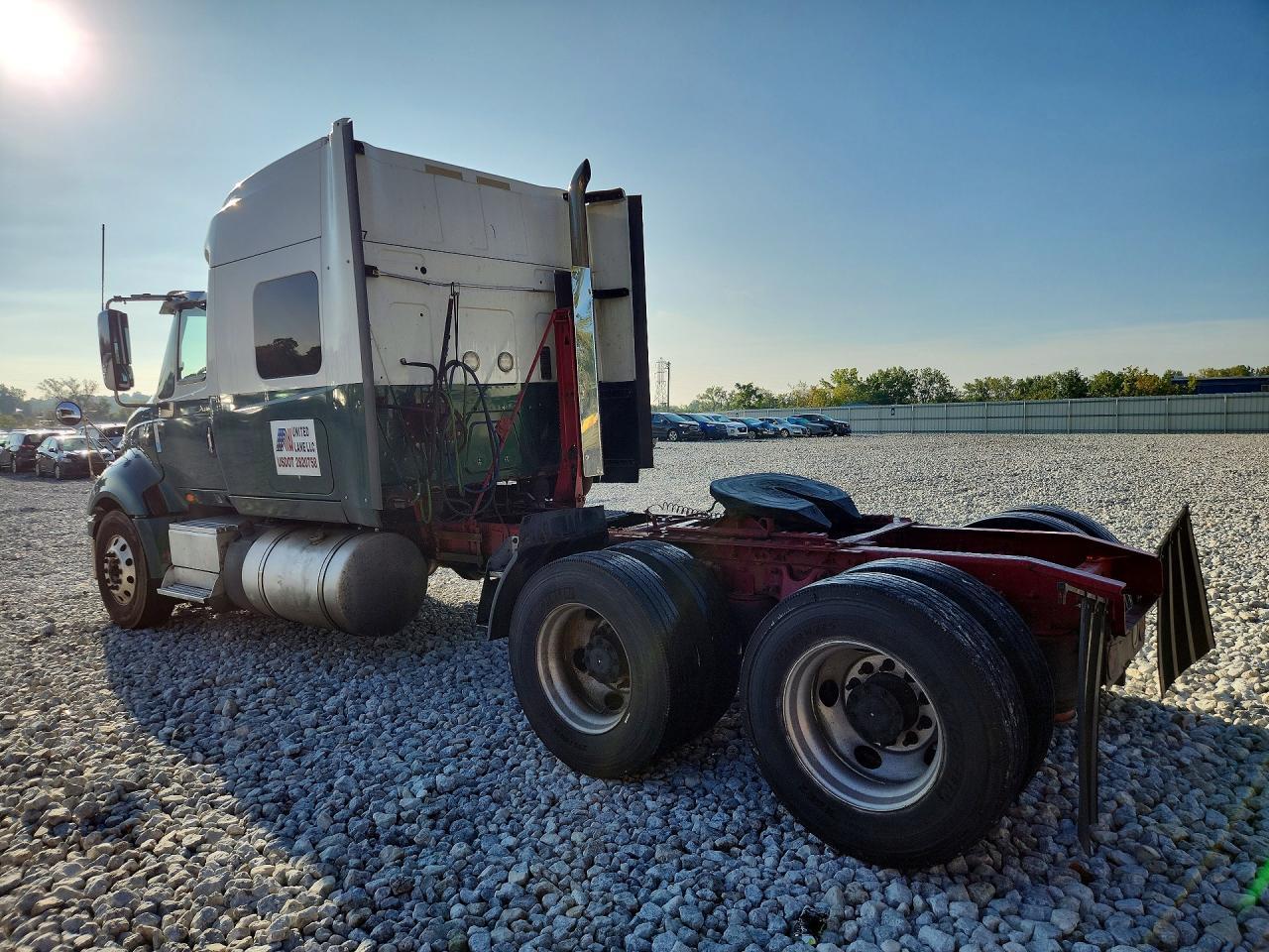 2018 International LF687 Semi Truck