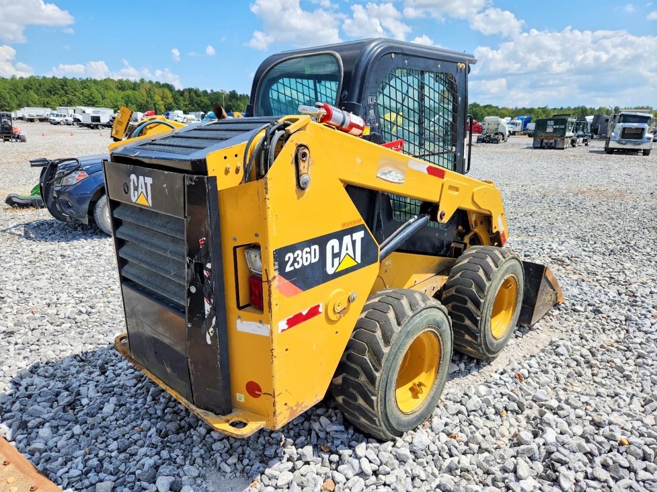 2017 Caterpillar 236D Skid Steer-Skid Steer Loader