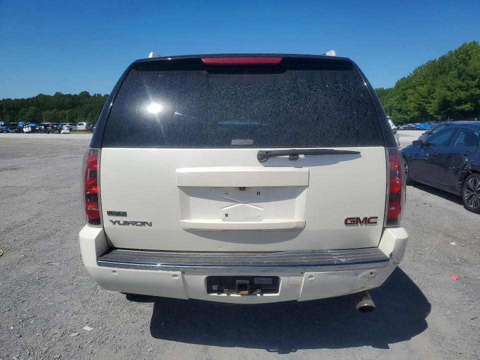 2011 GMC Yukon Denali