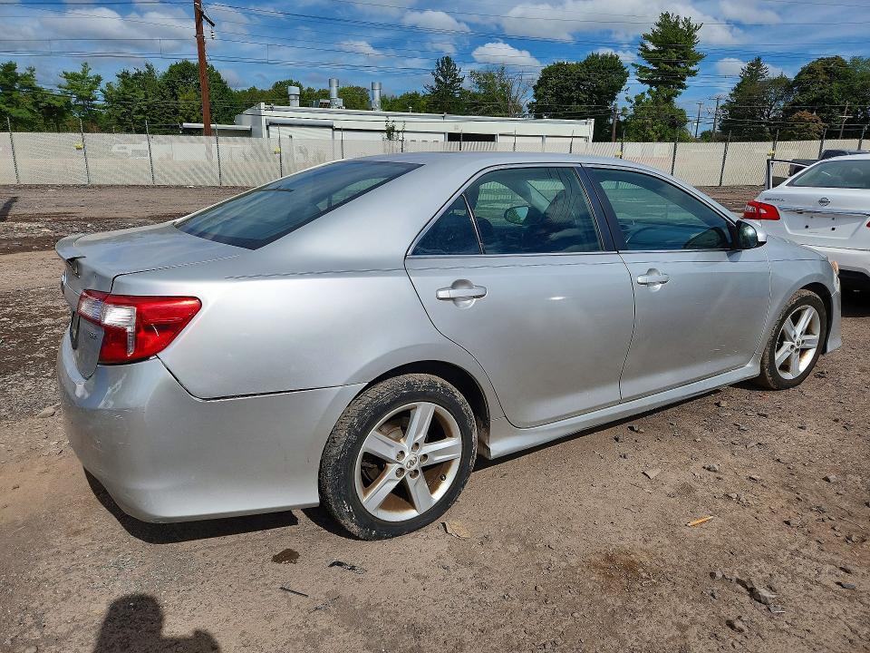 2012 Toyota Camry SE
