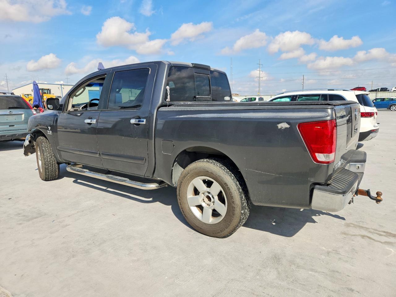 2004 Nissan Titan XE