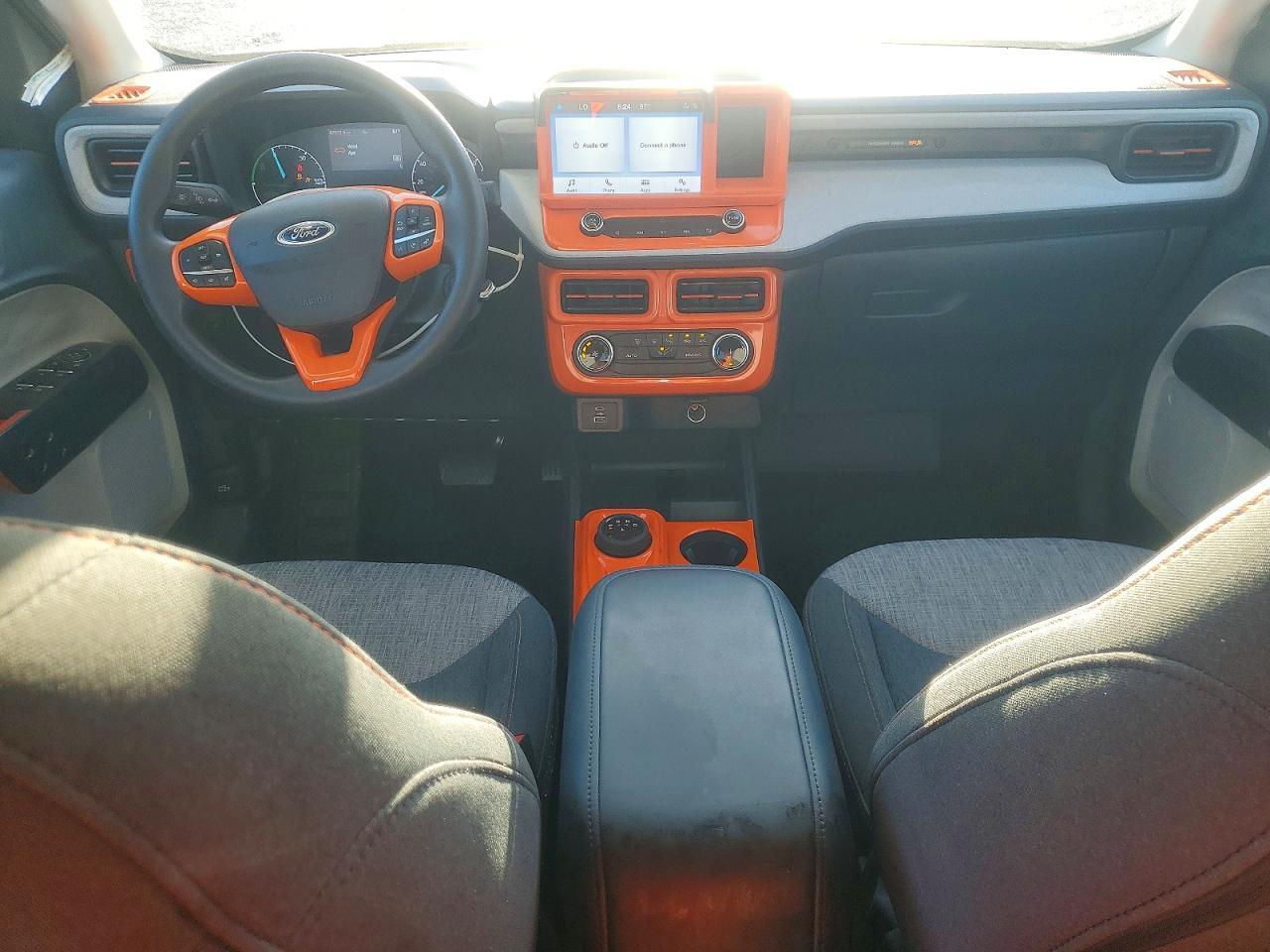 2023 Ford Maverick XL
