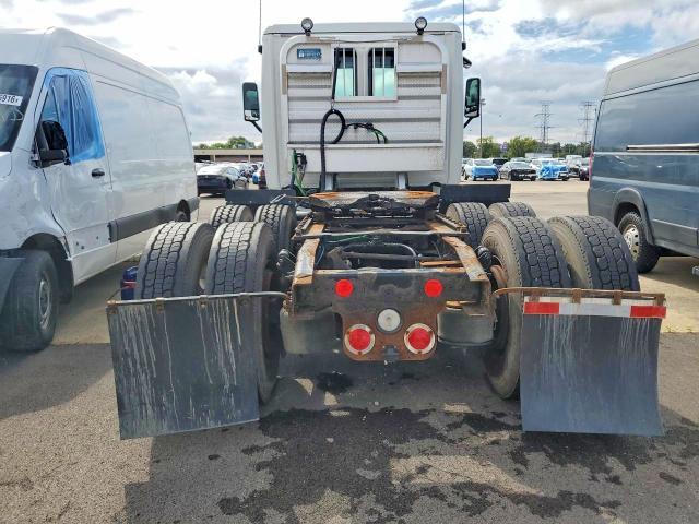 2016 Freightliner Cascadia 125 Semi Truck